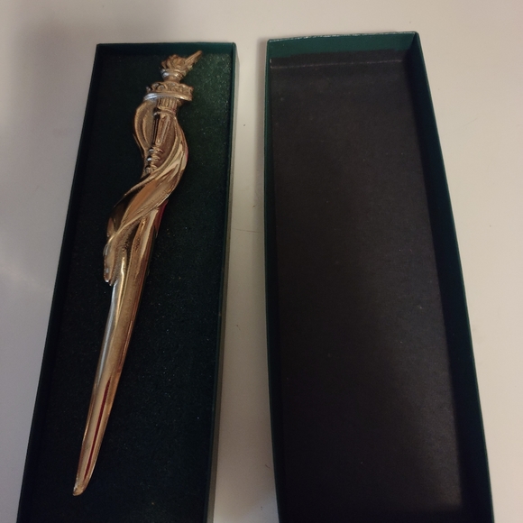 VINTAGE (VM) VIRGINIA METALCRAFTERS 1996 SOLID BRASS LETTER OPENER. LENGTH 8". - Picture 8 of 10